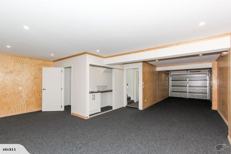 Photo of property in 77 Pendarves Street, New Plymouth, 4310