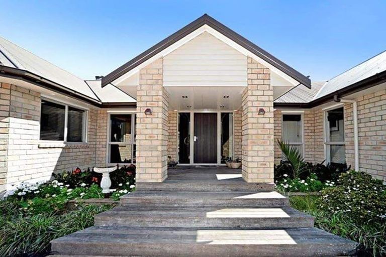 Photo of property in 67 Old Barn Road, Opaheke, Papakura, 2584