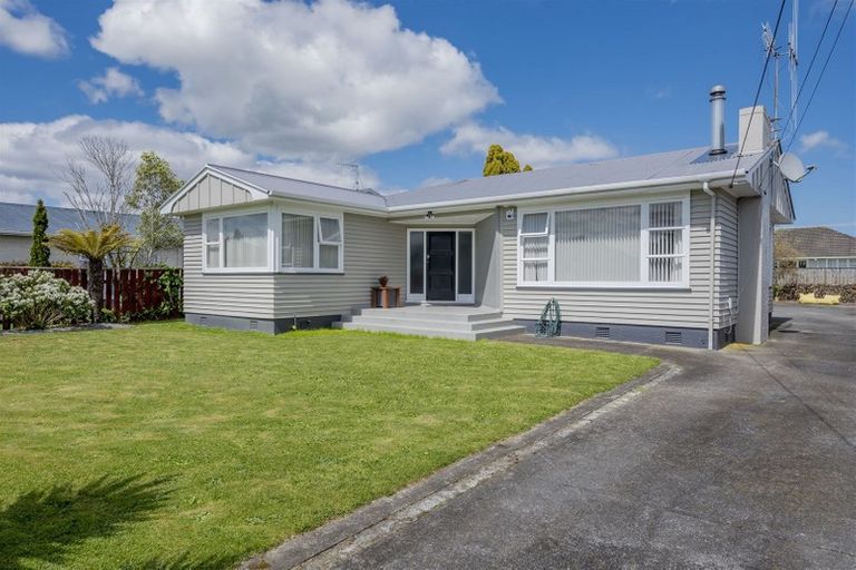 Photo of property in 34 Saint Annes Street, Levin, 5510
