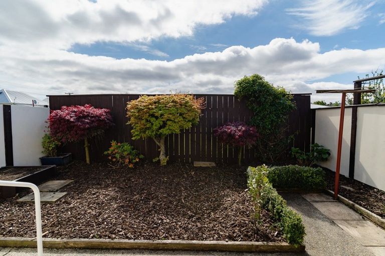 Photo of property in 58i Oxford Street, South Dunedin, Dunedin, 9012