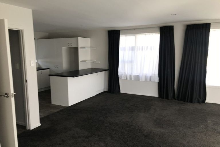 Photo of property in 2/145 Grahams Road, Burnside, Christchurch, 8053