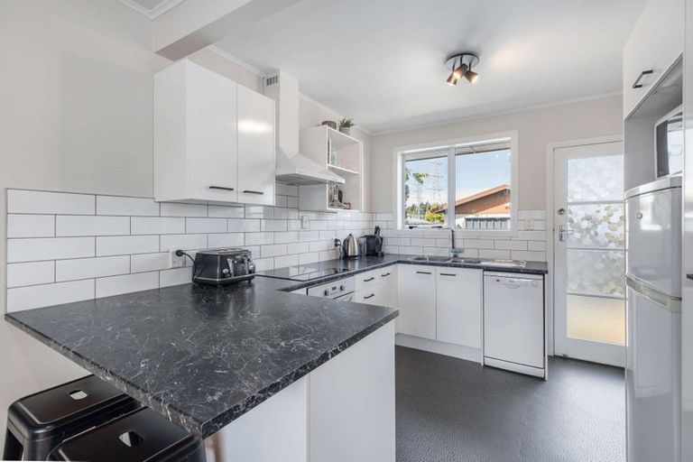 Photo of property in 1/53 Pakuranga Road, Pakuranga, Auckland, 2010