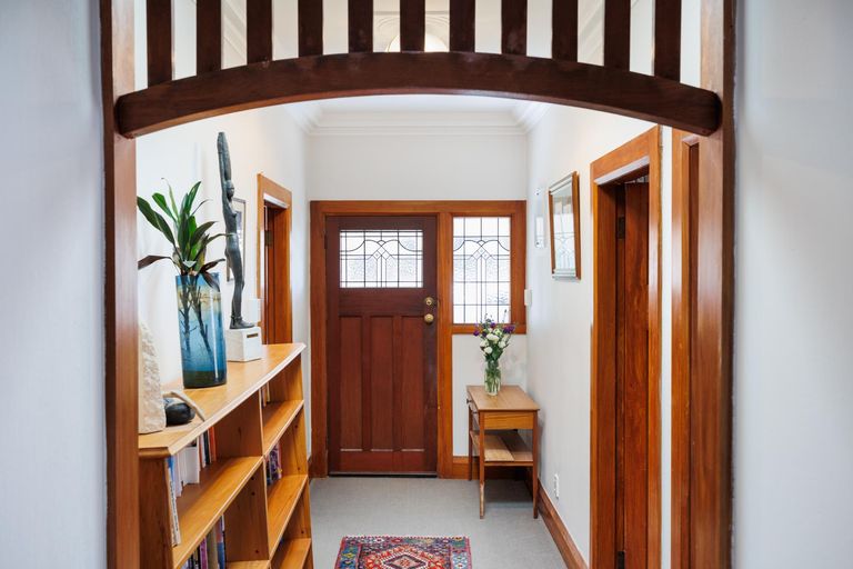 Photo of property in 15 Miro Street, Takaro, Palmerston North, 4410