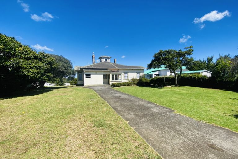 Photo of property in 32 Kitchener Road, Waiuku, 2123