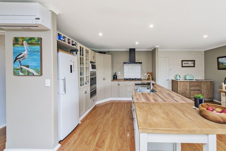 Photo of property in 79 North Terrace, Darfield, 7510