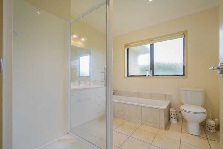 Photo of property in 24 Heritage Close, Whitianga, 3510