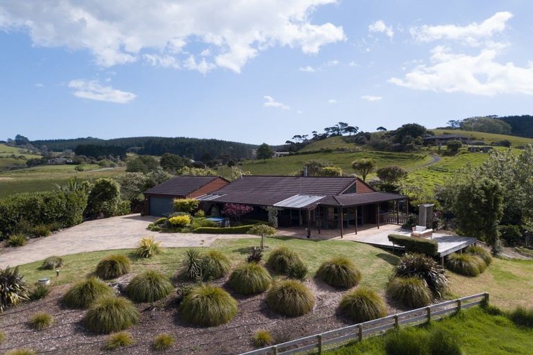 Photo of property in 1475 State Highway 16, Waimauku, 0883