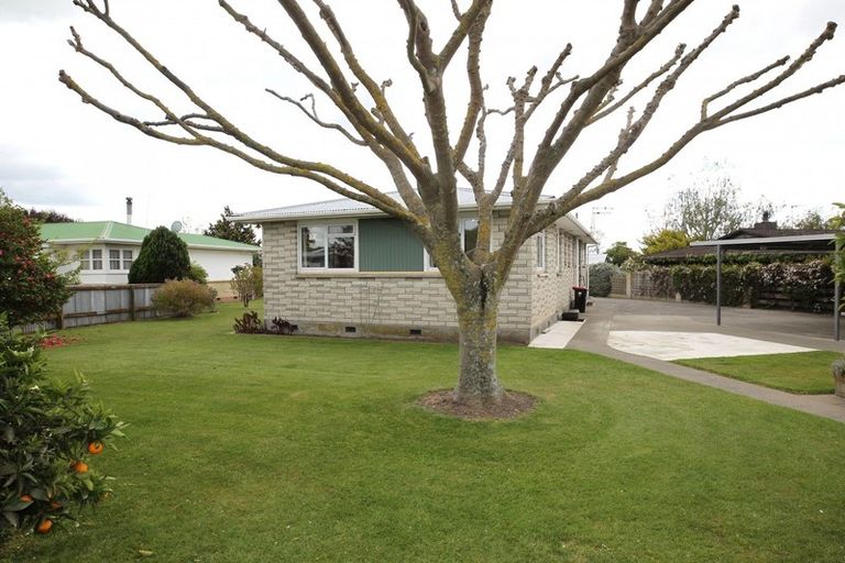 Photo of property in 33 Folkestone Drive, Flaxmere, Hastings, 4120