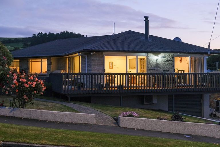 Photo of property in 9 Brooklyn Street, Green Island, Dunedin, 9018