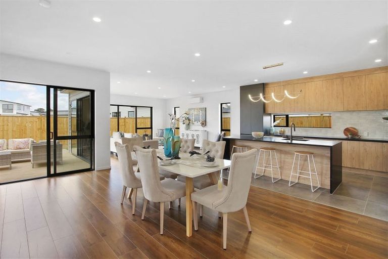 Photo of property in 13 Kaitiaki Drive, Clarks Beach, 2122