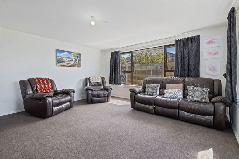 Photo of property in 33 Bournemouth Crescent, Aranui, Christchurch, 8061