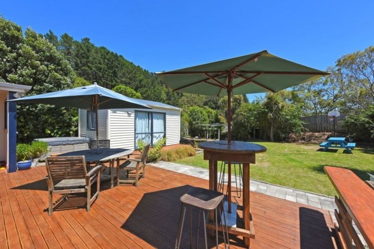 Photo of property in 12 Wyndham Road, Pinehaven, Upper Hutt, 5019