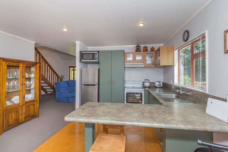 Photo of property in 461 Tararua Road, Levin, 5571