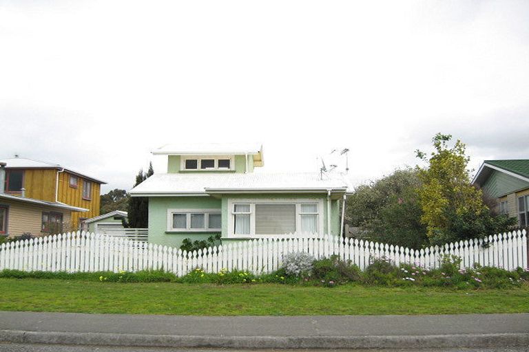 Photo of property in 102 Beach Road, Haumoana, 4102