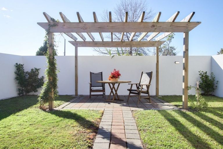 Photo of property in 136 Auckland Road, Greenmeadows, Napier, 4112