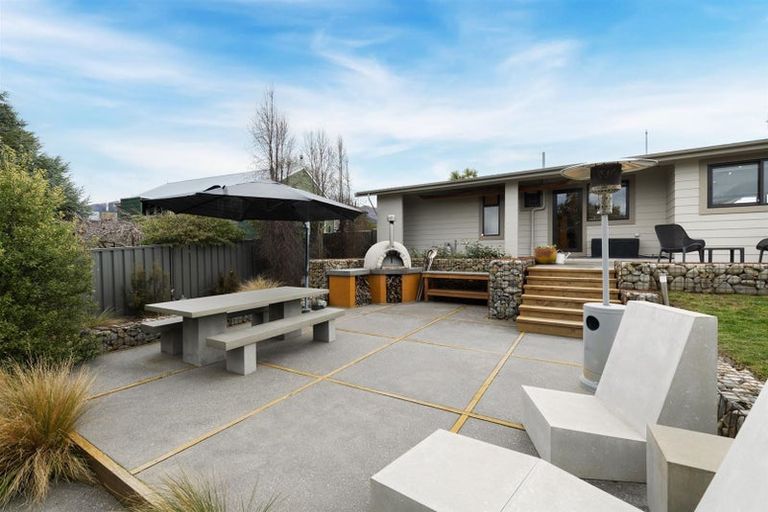 Photo of property in 275 Lakeview Terrace, Lake Hawea, Wanaka, 9382