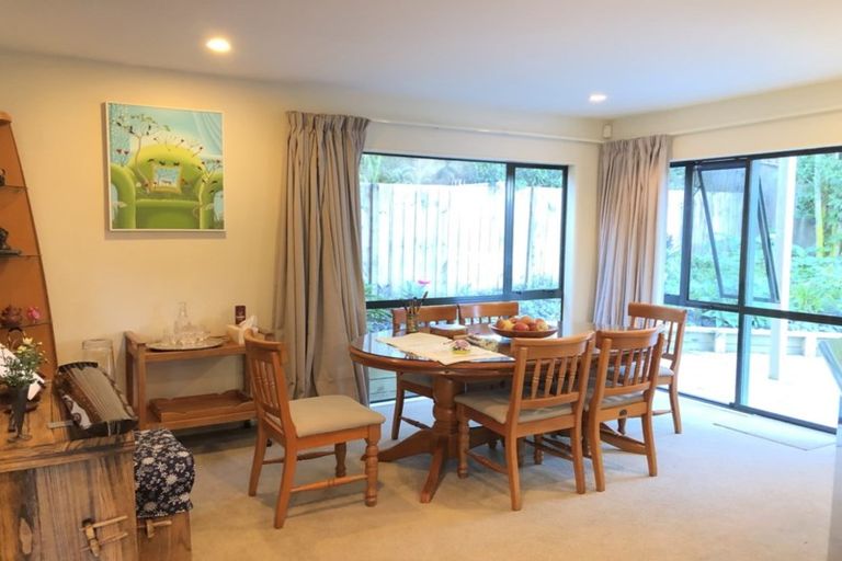 Photo of property in 2/27 Commodore Parry Road, Castor Bay, Auckland, 0620
