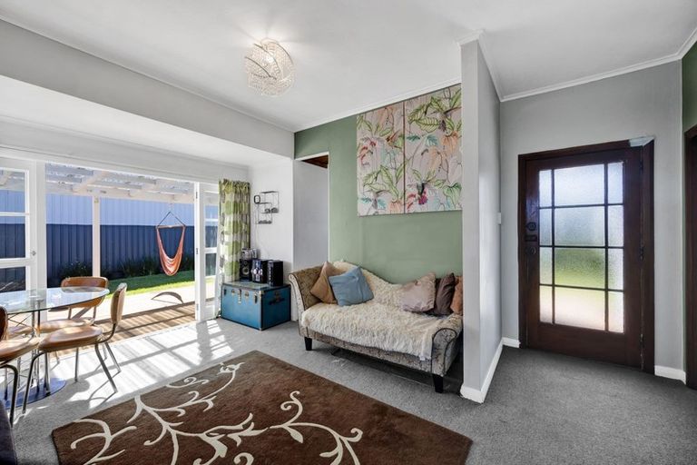 Photo of property in 57 Domett Street, Opunake, 4616