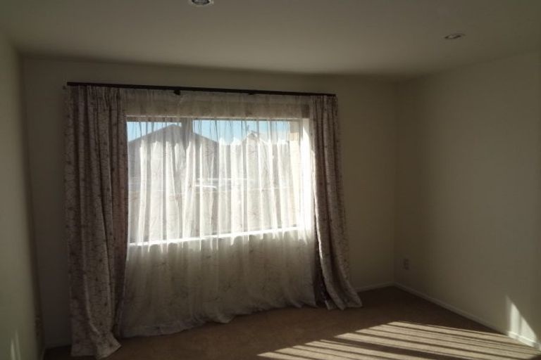 Photo of property in 79 Deep Creek Road, Waiake, Auckland, 0630