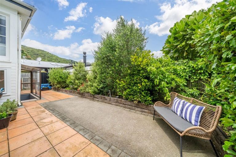 Photo of property in 26 Tuatoru Street, Eastbourne, Lower Hutt, 5013