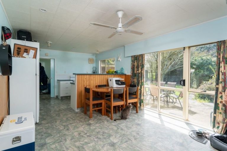 Photo of property in 3/504 Mapara Road, Acacia Bay, Taupo, 3385