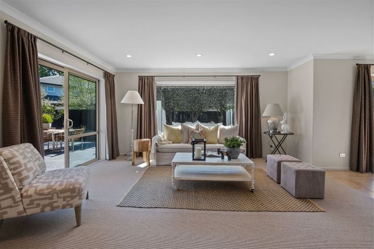 Photo of property in 52 Skyedale Drive, Harewood, Christchurch, 8051