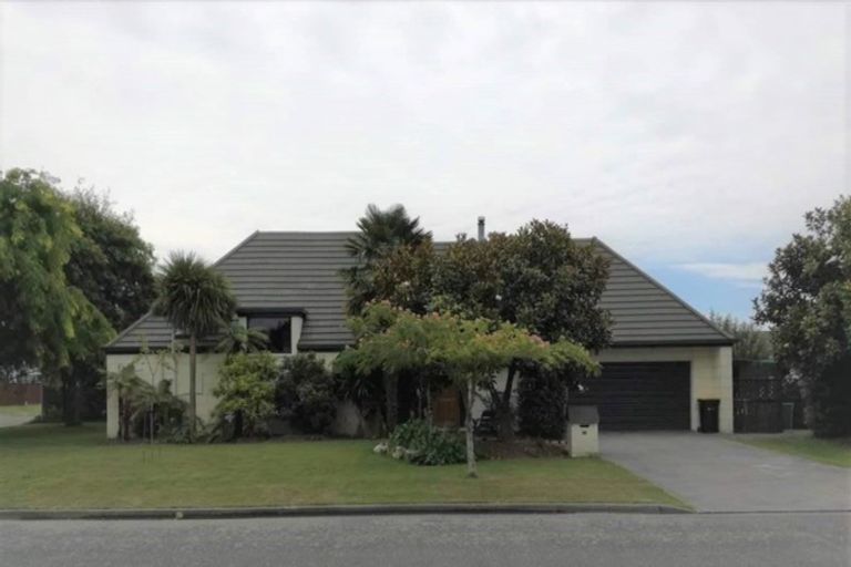 Photo of property in 14 Eders Road, Woodend, 7610