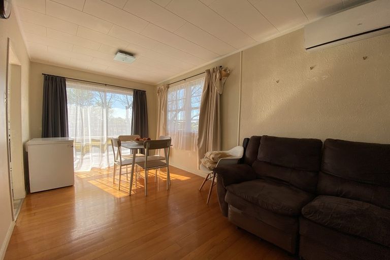Photo of property in 27 Astor Place, Manurewa, Auckland, 2102