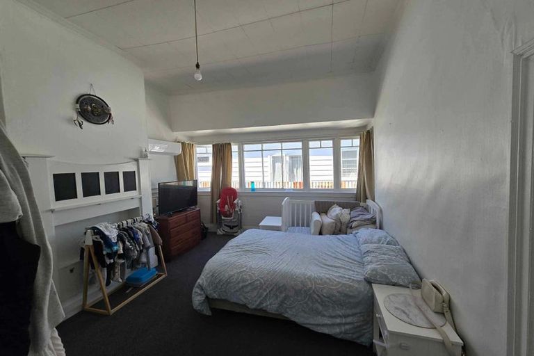 Photo of property in 8 Central Terrace, Alicetown, Lower Hutt, 5010