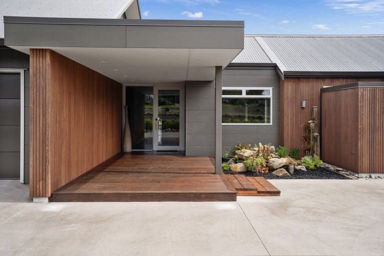 Photo of property in 13 Capstone Place, Te Kamo, Kamo, 0185