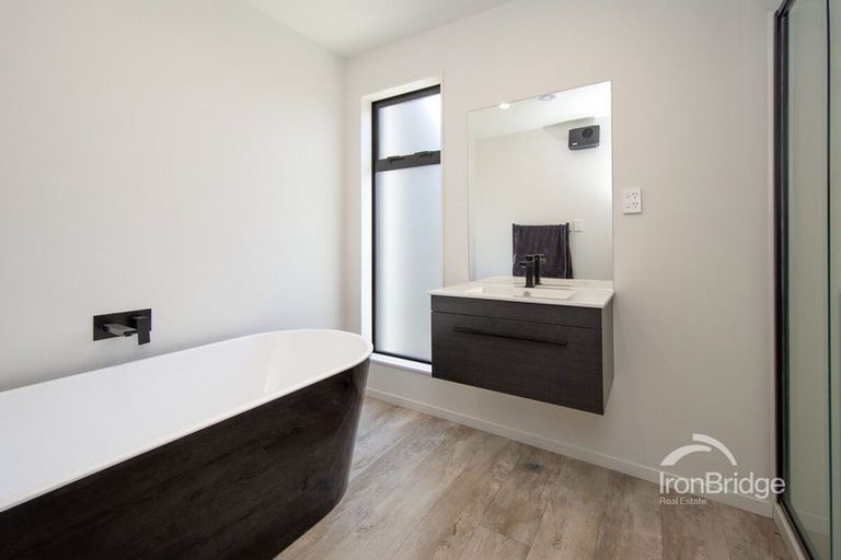 Photo of property in 4/31 Champion Street, Edgeware, Christchurch, 8013