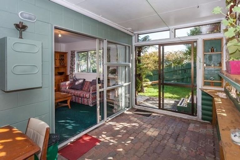 Photo of property in 240 Paku Drive, Tairua, 3508