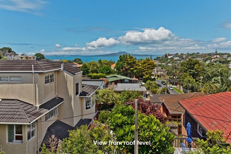 Photo of property in 465 Beach Road, Murrays Bay, Auckland, 0630