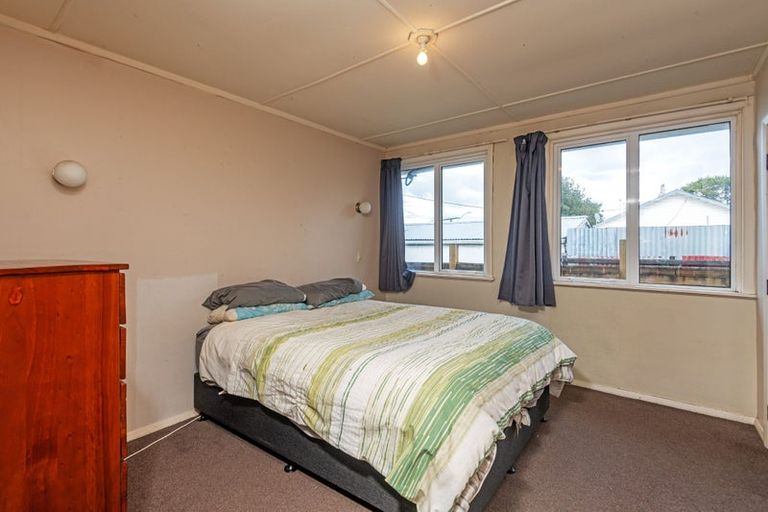 Photo of property in 1 Collins Crescent, Feilding, 4702