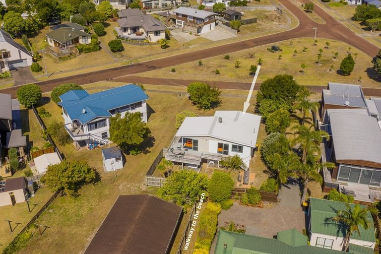 Photo of property in 8 Dunlop Drive, Pauanui, Hikuai, 3579