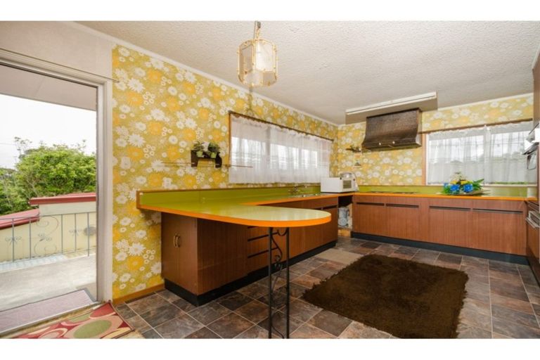 Photo of property in 46 Matuhi Rise, Henderson, Auckland, 0612