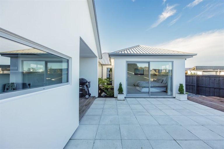 Photo of property in 198 Gardiners Road, Casebrook, Christchurch, 8051