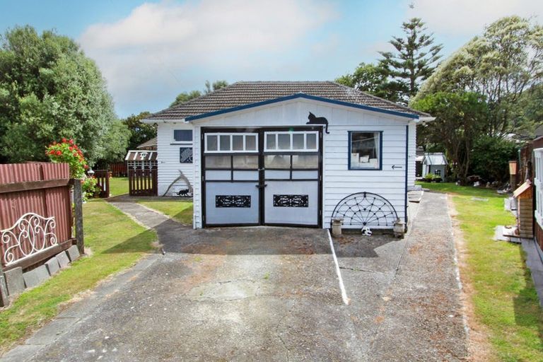 Photo of property in 113 Wood Street, Wainuiomata, Lower Hutt, 5014