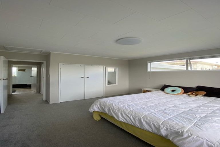 Photo of property in 18 Shalimar Place, Clover Park, Auckland, 2019
