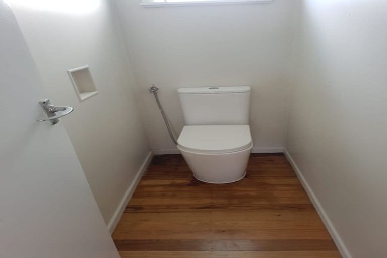 Photo of property in 66 Sherwood Avenue, Te Atatu South, Auckland, 0610