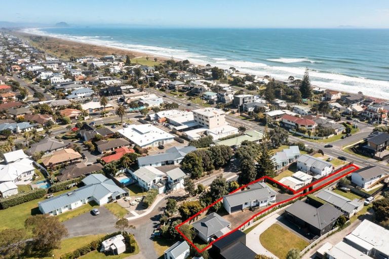 Photo of property in 1116 Papamoa Beach Road, Papamoa Beach, Papamoa, 3118