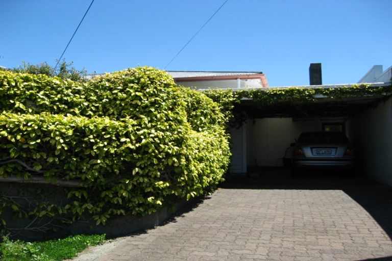 Photo of property in 10 Harbour Park Terrace, Khandallah, Wellington, 6035