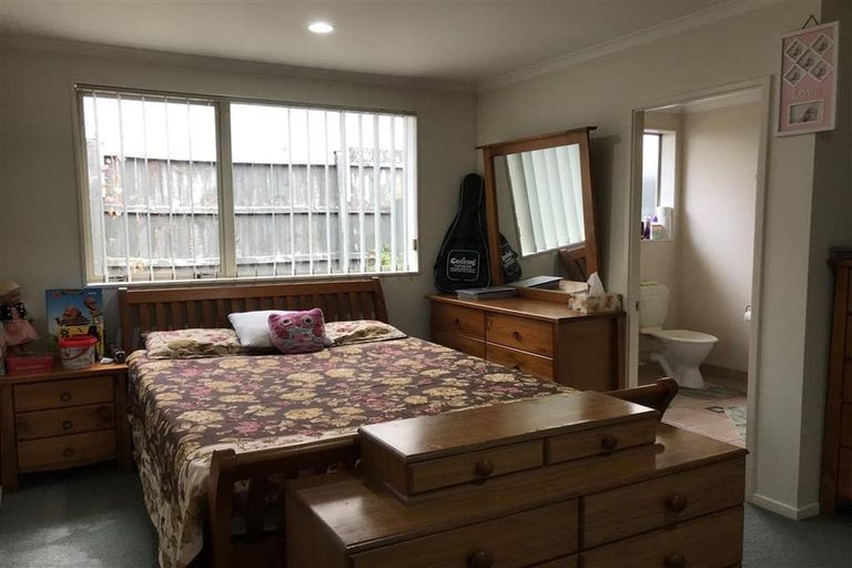 Photo of property in 48b Orams Road, Hillpark, Auckland, 2102