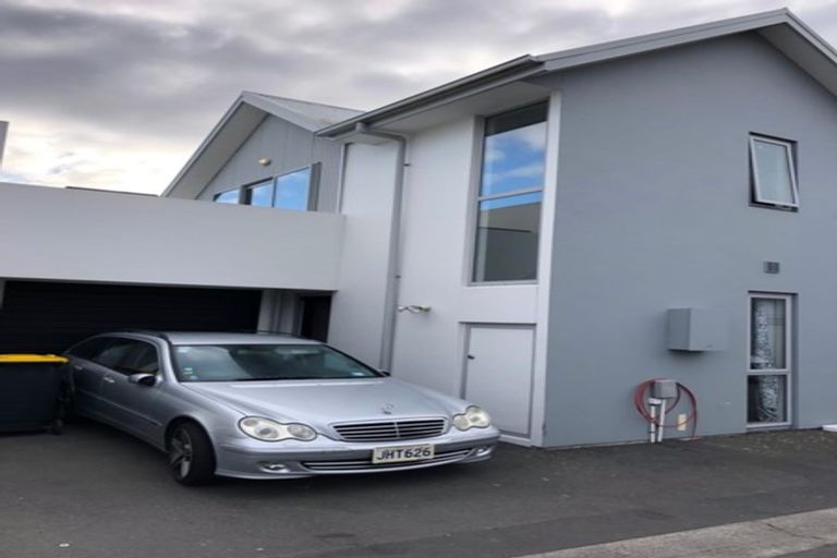 Photo of property in 470b Barbadoes Street, Edgeware, Christchurch, 8013