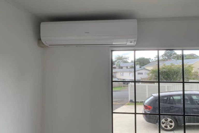 Photo of property in 14 Imperial Place, Henderson, Auckland, 0612