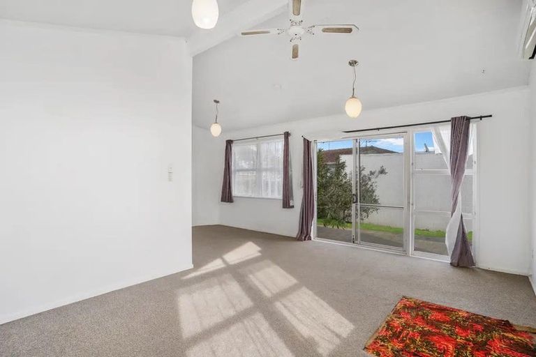 Photo of property in 44b Kelvin Road, Papakura, 2110