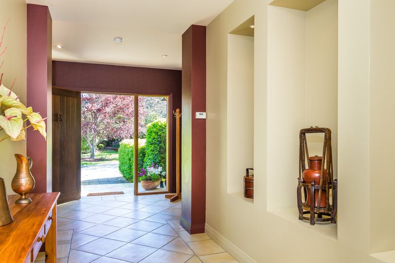 Photo of property in 280 Gillespie Place, Acacia Bay, Taupo, 3385