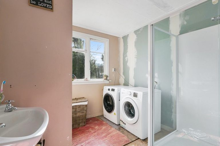 Photo of property in 10 Rennie Street, Green Island, Dunedin, 9018