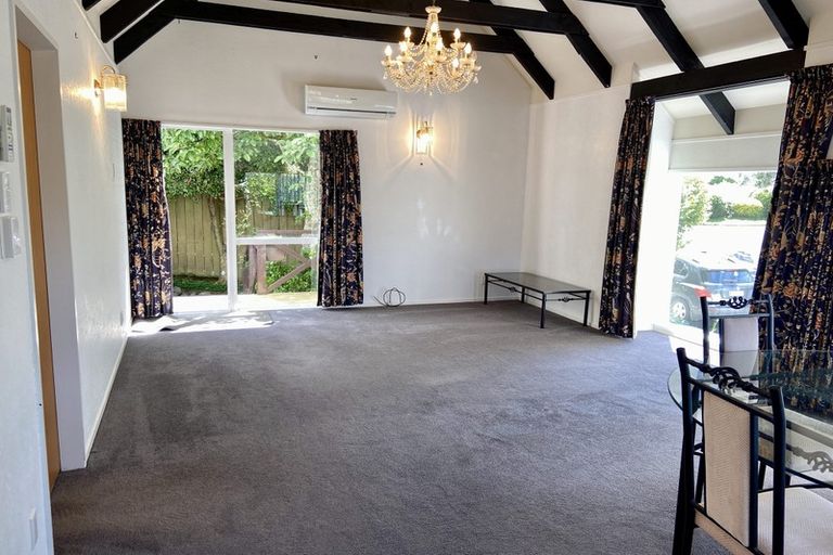 Photo of property in 35a Amapur Drive, Khandallah, Wellington, 6035