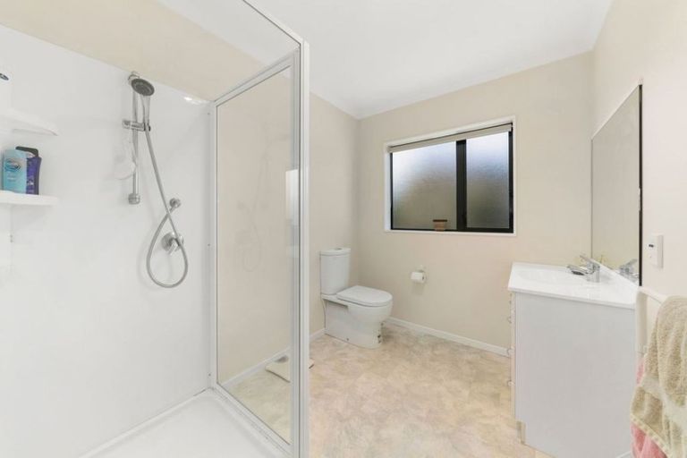 Photo of property in Redwood Village, 21/42 Main Road, Tawa, Wellington, 5028